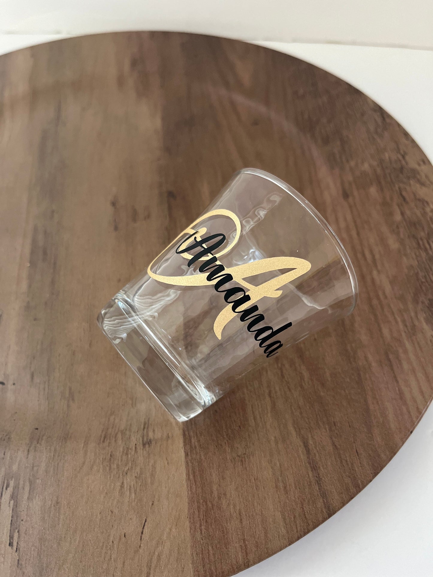 Custom glitter initial drinking glasses
