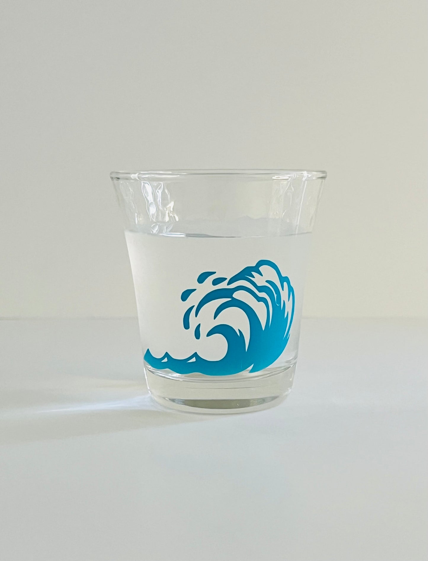 Color changed drinking glasses.Wave drinking glass